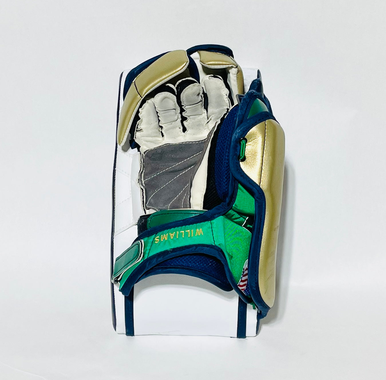Vaughn V9 Pro Carbon Pro Stock Glove + Blocker Set - Regular - White,Navy,Gold