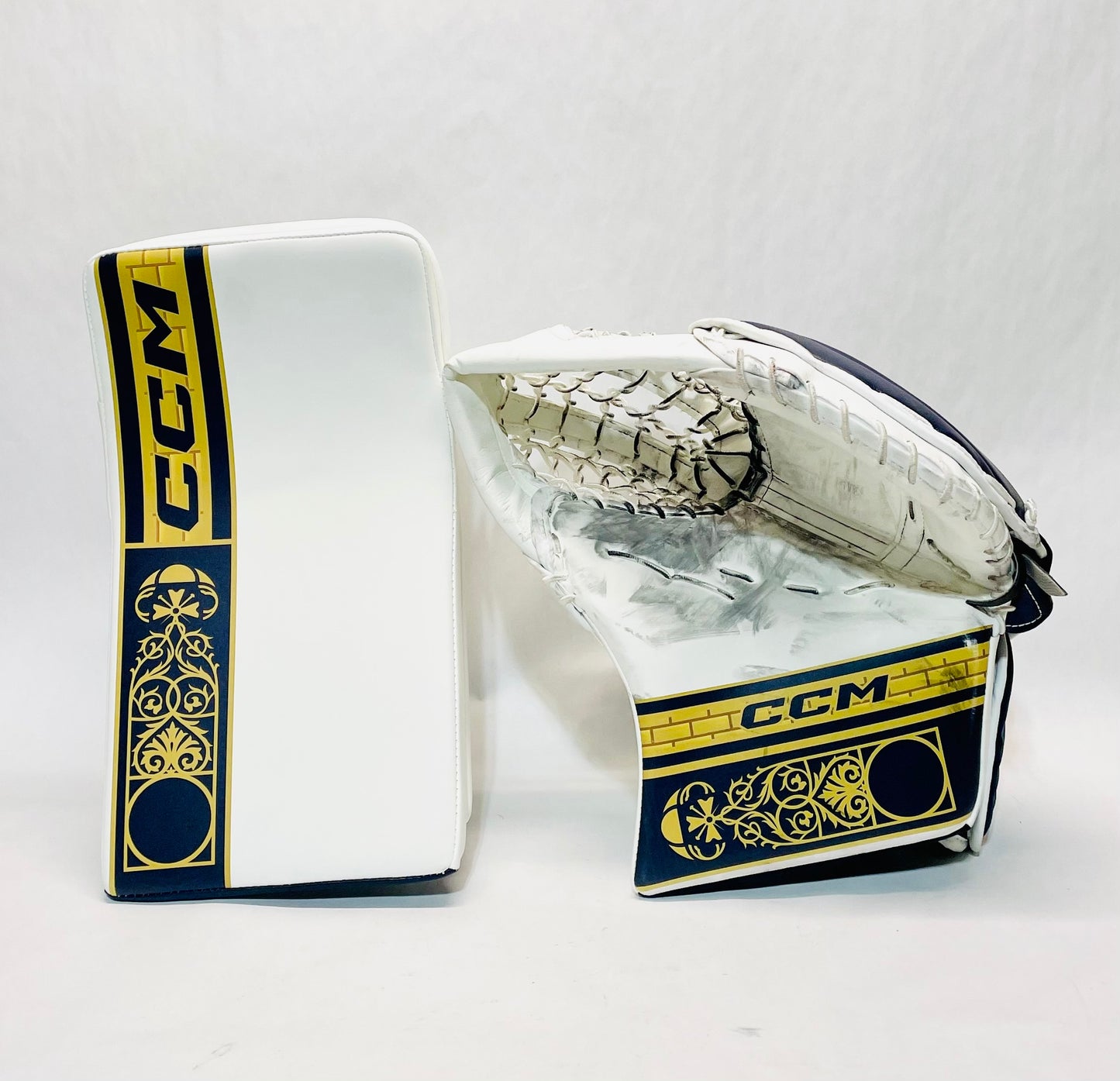 CCM Extreme Flex 6 Pro Stock Goalie Full Set - 35+1" White, Navy, Gold