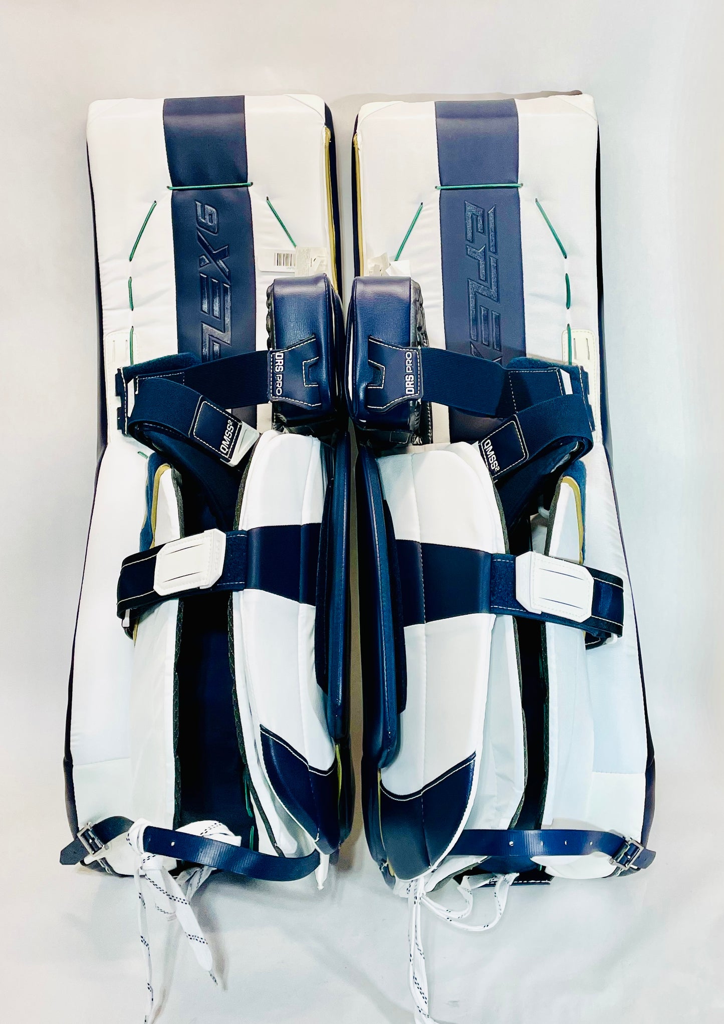 CCM Extreme Flex 6 Pro Stock Goalie Full Set - 35+1" White,Navy,Gold