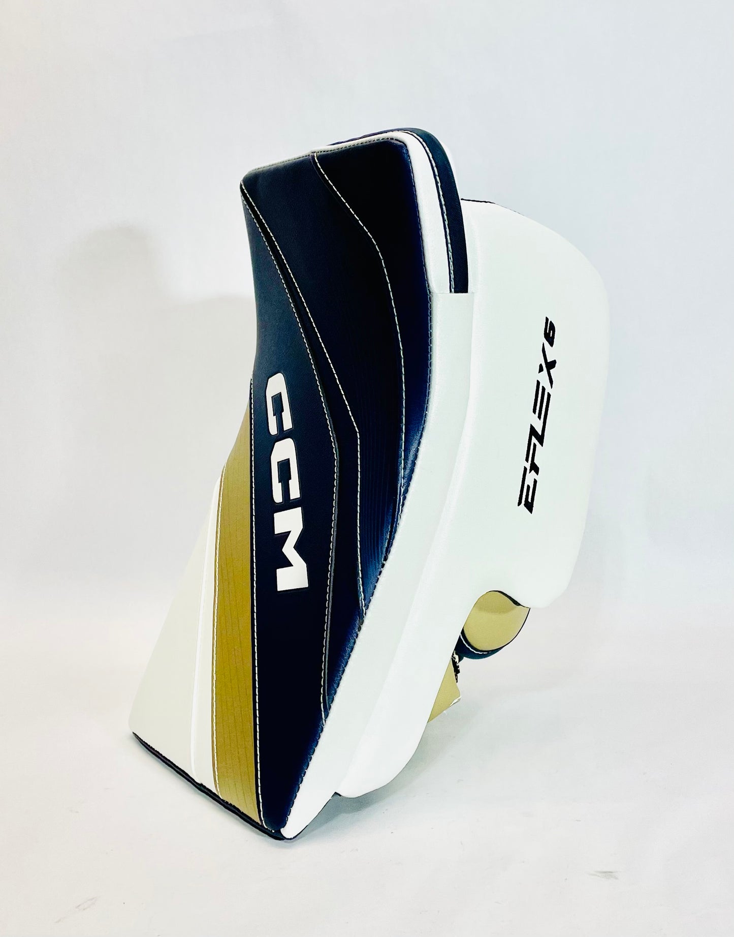 CCM Extreme Flex 6 Pro Stock Glove + Blocker Set - Regular - White,Navy,Gold
