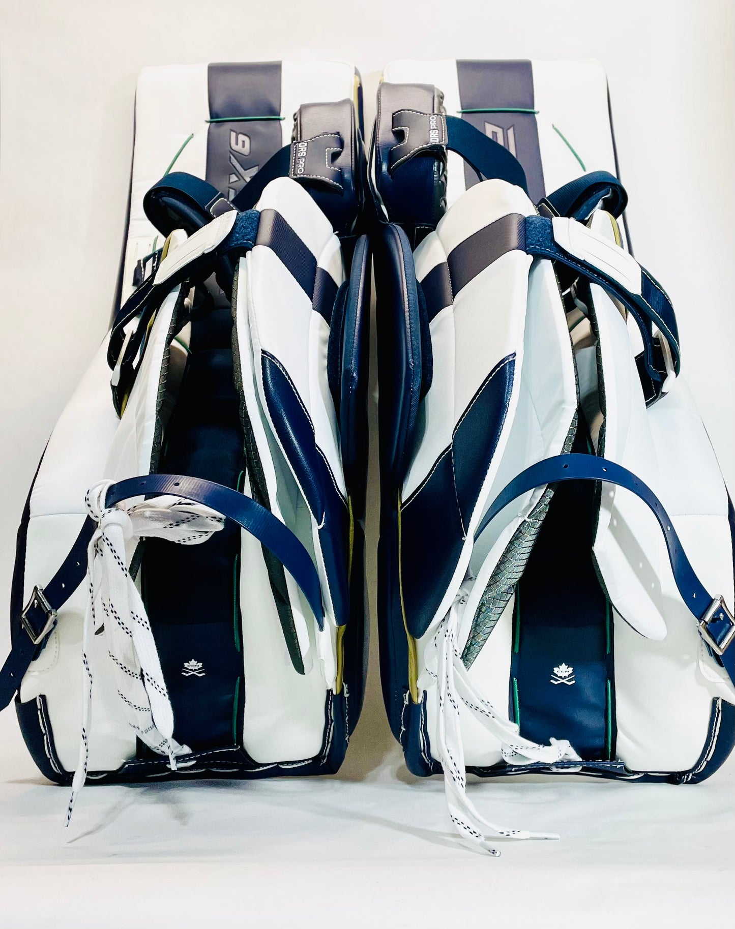 CCM Extreme Flex 6 Pro Stock Goalie Full Set - 35+1" White,Navy,Gold