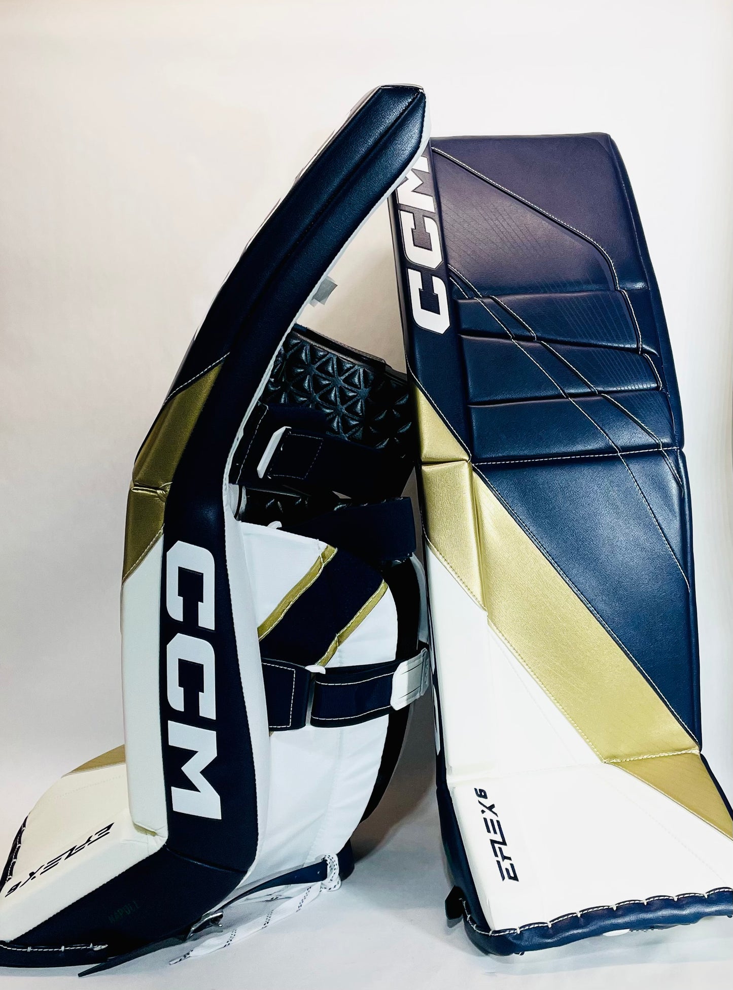 CCM Extreme Flex 6 Pro Stock Goalie Full Set - 35+1" White,Navy,Gold