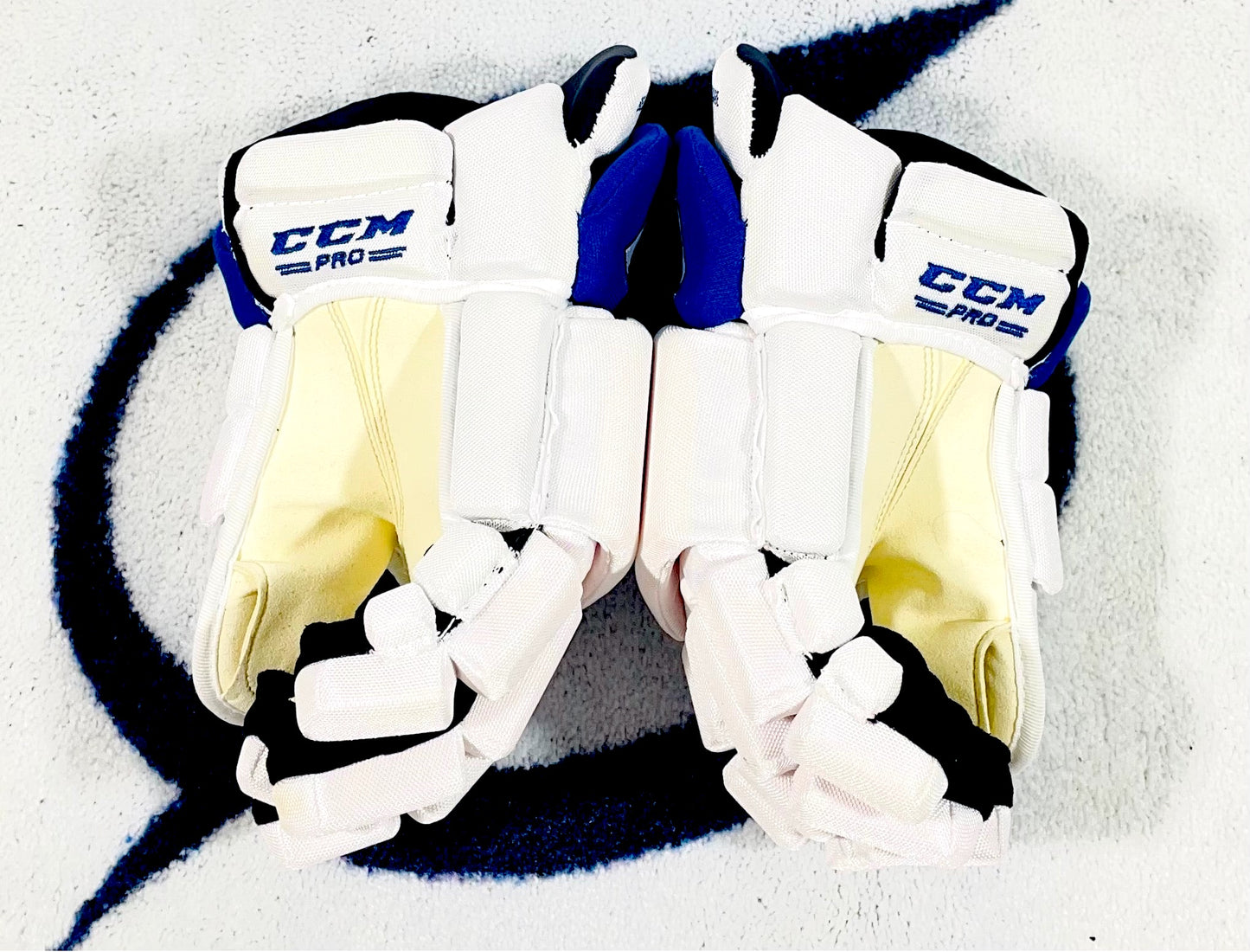 TB Lightning 2022 Stadium Series Game Used CCM HGTKPP Gloves - 14”
