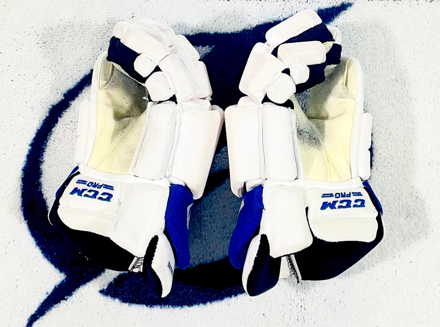 TB Lightning 2022 Stadium Series Game Used CCM HGTKPP Gloves - 14”