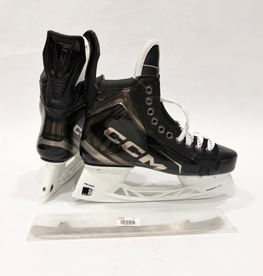 CCM Tacks XF Pro (Pro Stock) Skates - Size 8.75R (+ extra pair of CCM XS holders and footbeds)