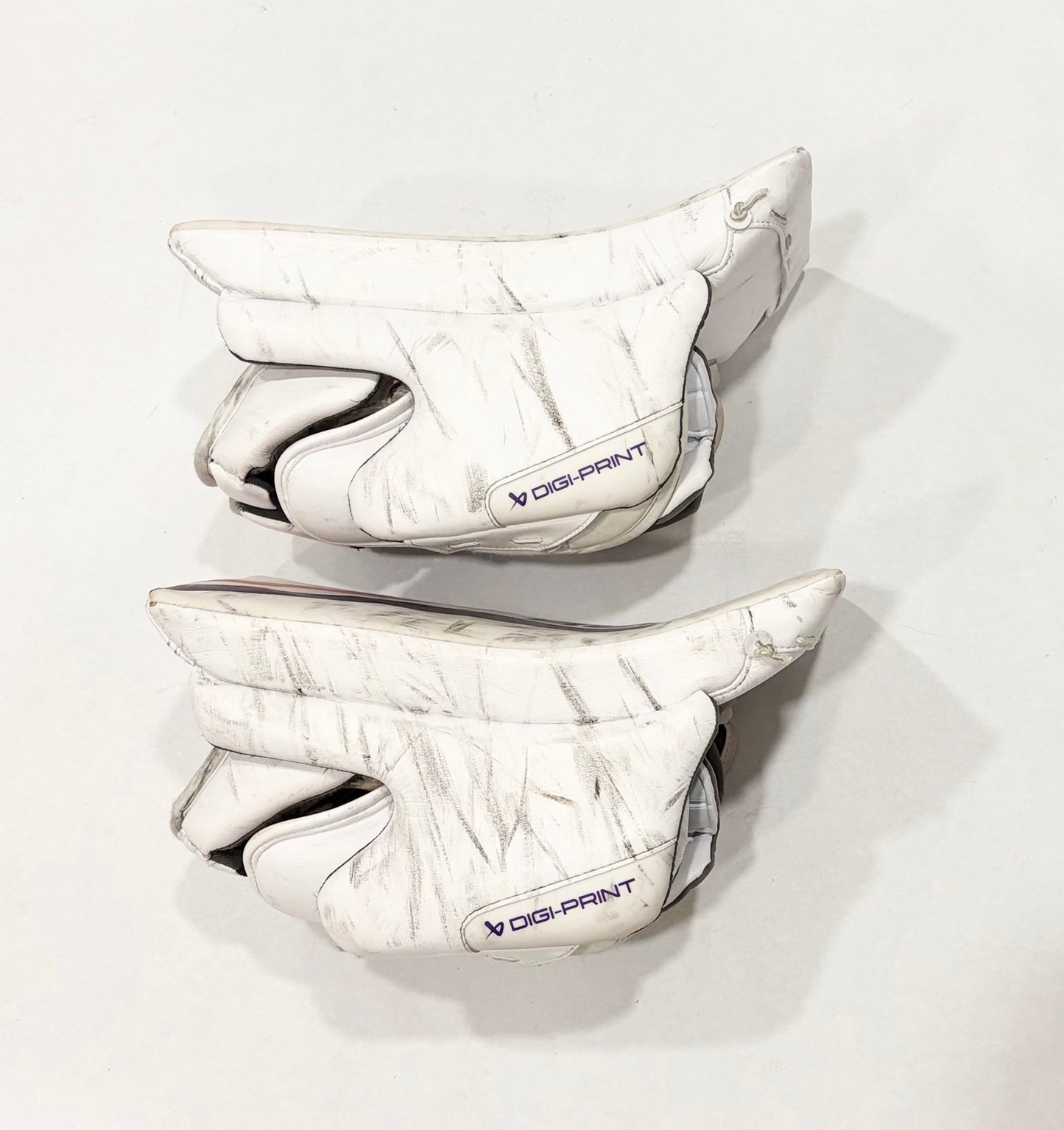 Bauer Supreme Shadow (pads) and Vapor (gloves/blockers) Full Set - Large (35+1”)
