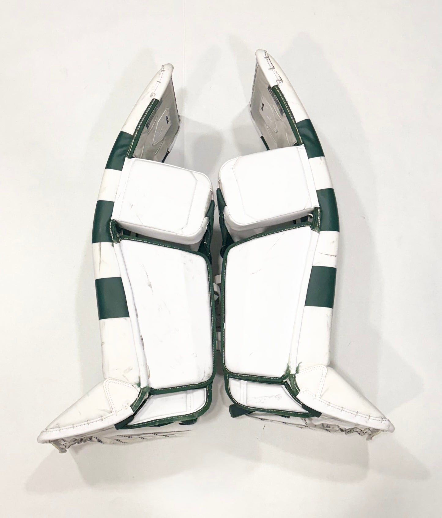 Bauer Supreme Shadow (pads) and Vapor (gloves/blockers) Full Set - Large (35+1”) - White and Green