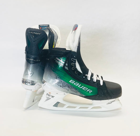 Bauer Vapor Hyperlite 2 (custom green) Pro Stock Skates - Size 8.75 (FIT 1)