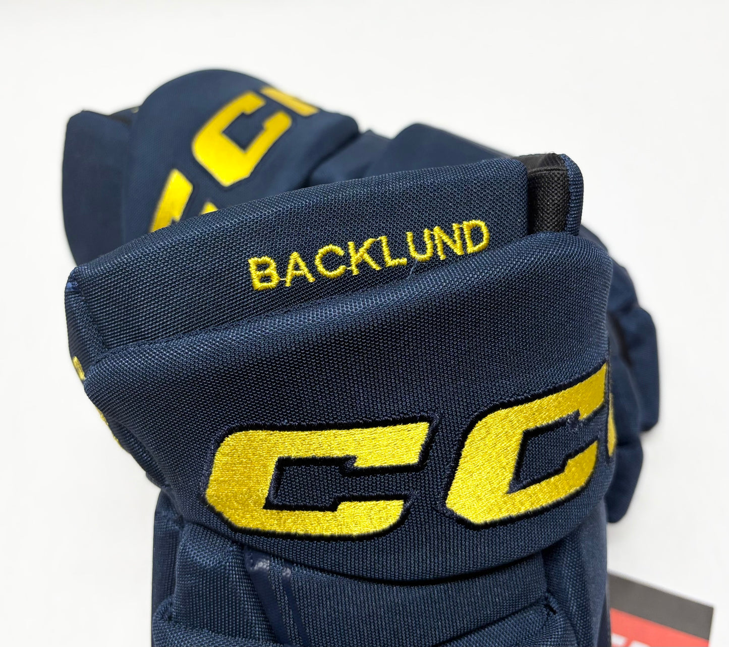 14" Mikael Backlund Team Sweden 4-Nations CCM Quicklite (HGQLPP) Pro Stock Gloves