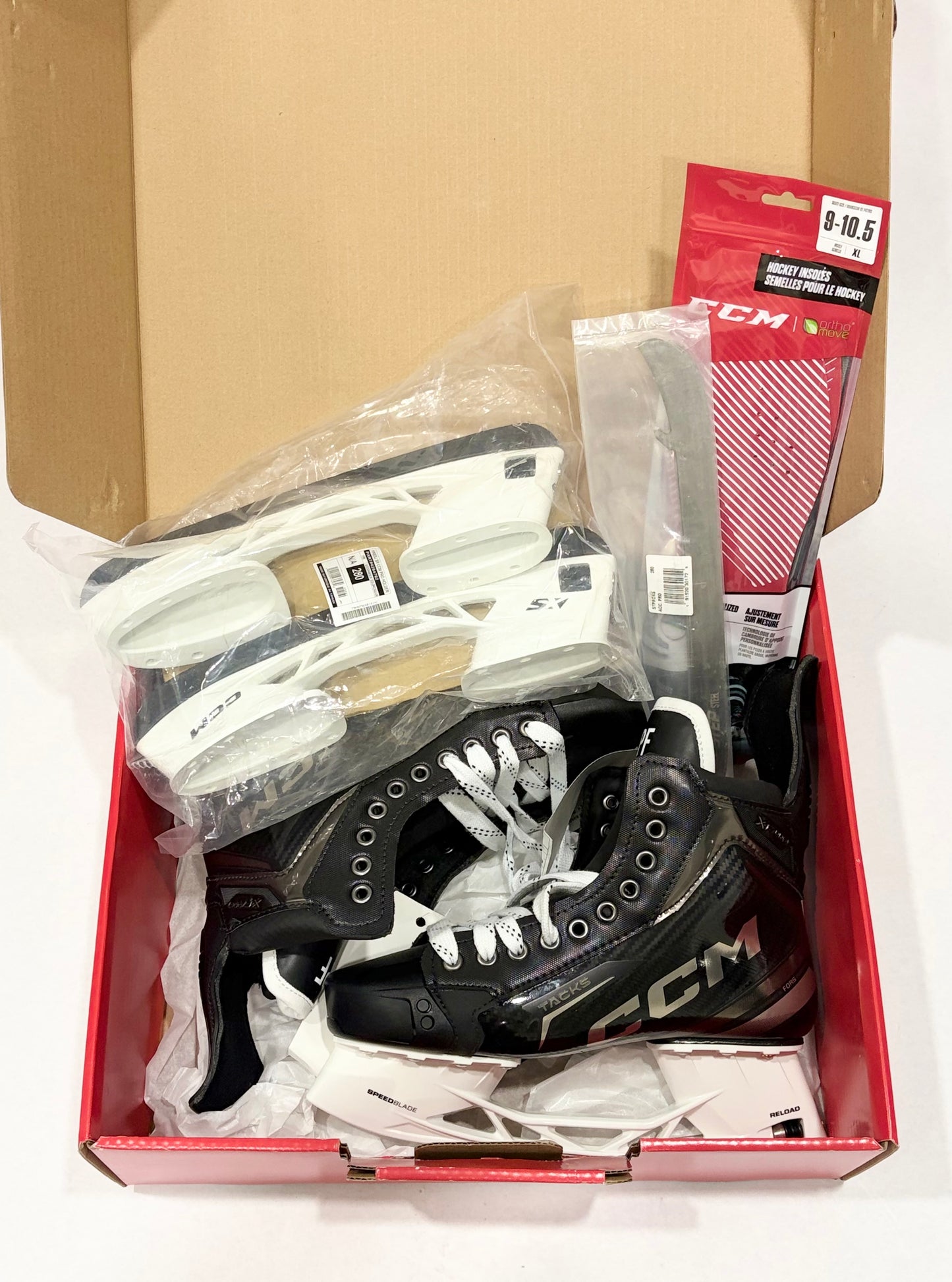 CCM Tacks XF Pro (Pro Stock) Skates - Size 8.75R (+ extra pair of CCM XS holders and footbeds)