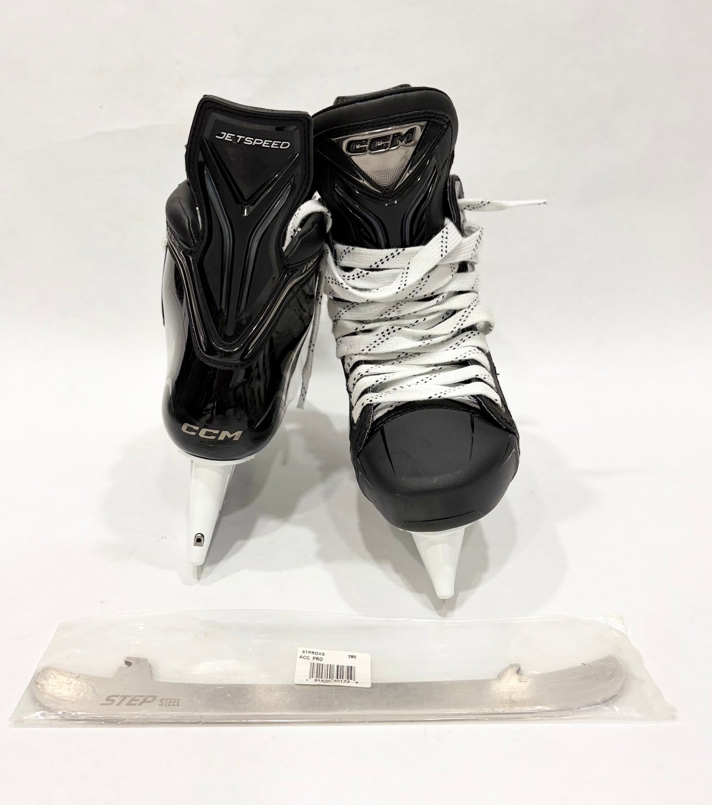 CCM Jetspeed FT8 Pro (Pro Stock) Skates - Size 8R (+ extra pair of CCM XS holders)