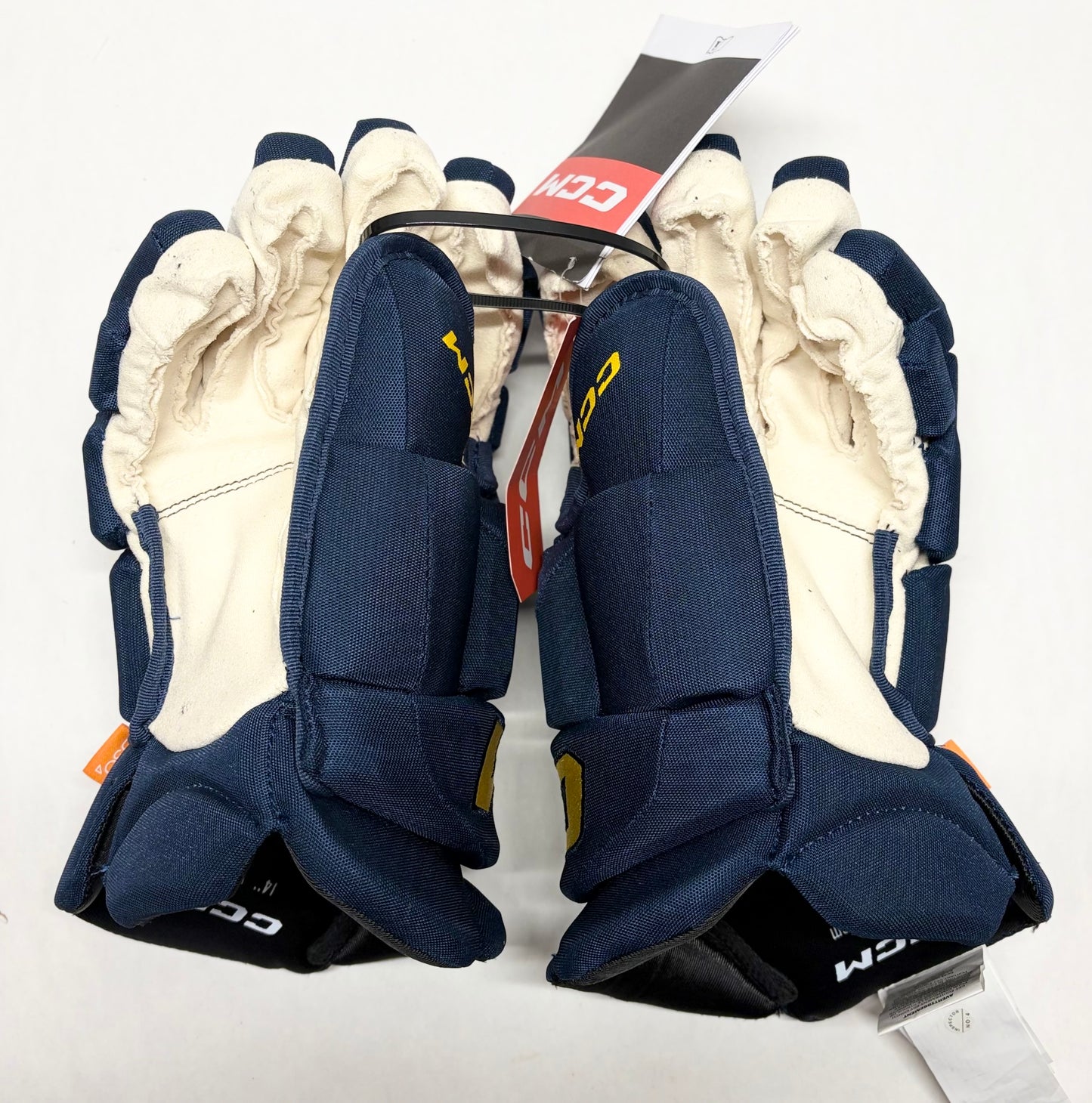 14" Joel Ericksson Ek Team Sweden 4-Nations CCM Jetspeed (HGPJS) Pro Stock Gloves