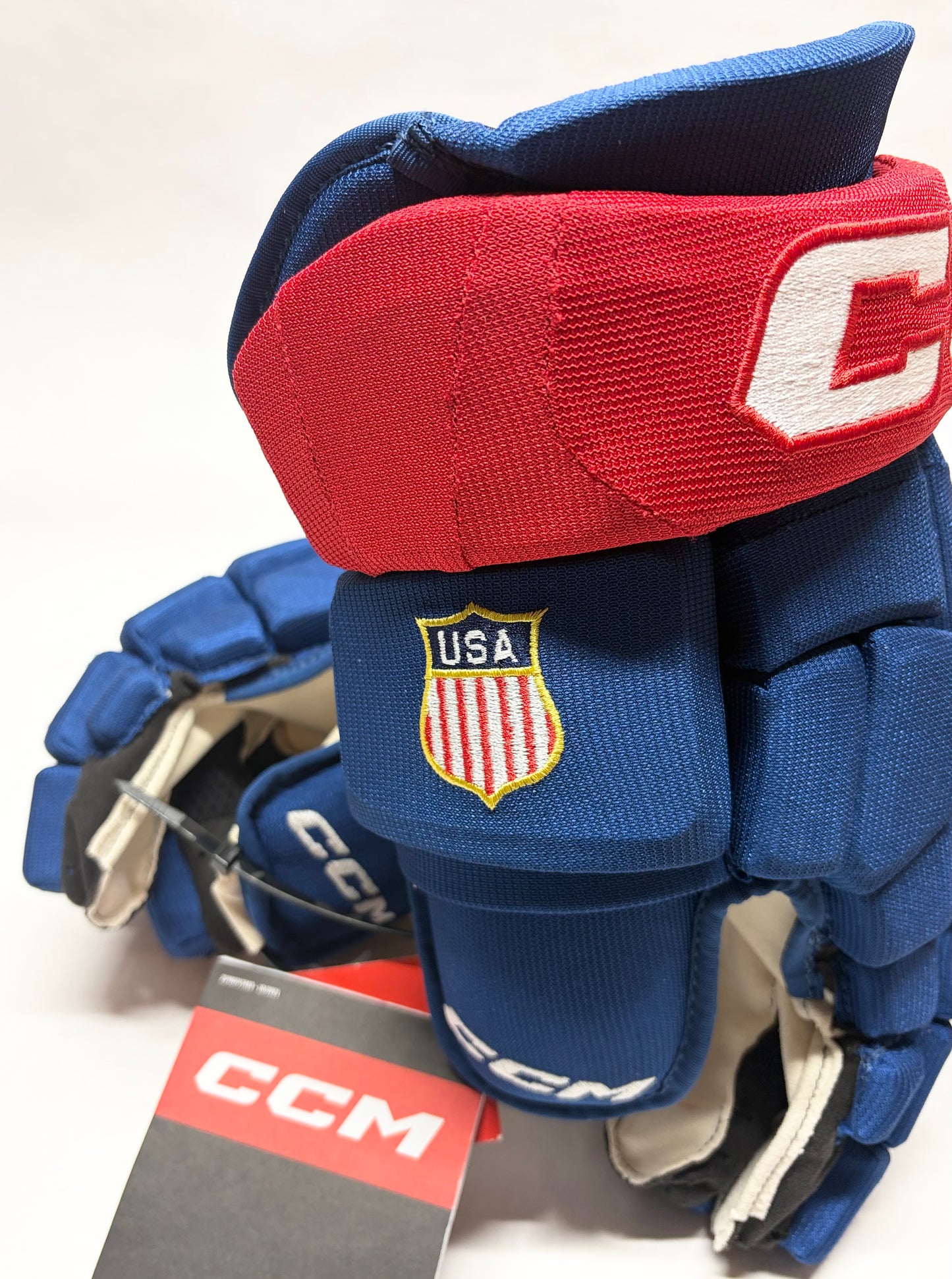 15" Team USA Seth Jones CCM Crazy Light (HGCLPR) Pro Stock Gloves - 2026 Olympics