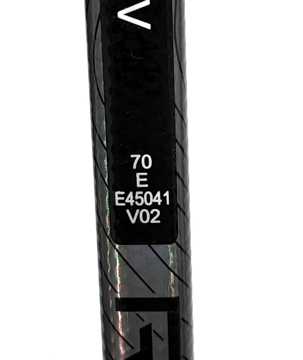 CCM Ribcor Trigger 8 Pro (chrome) Pro Stock - RH, P28, 70 Flex