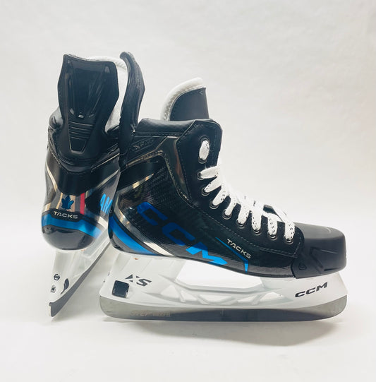 Auston Matthews CCM XF Pro (Custom Leafs) Pro Stock Skates - Size 9.25R