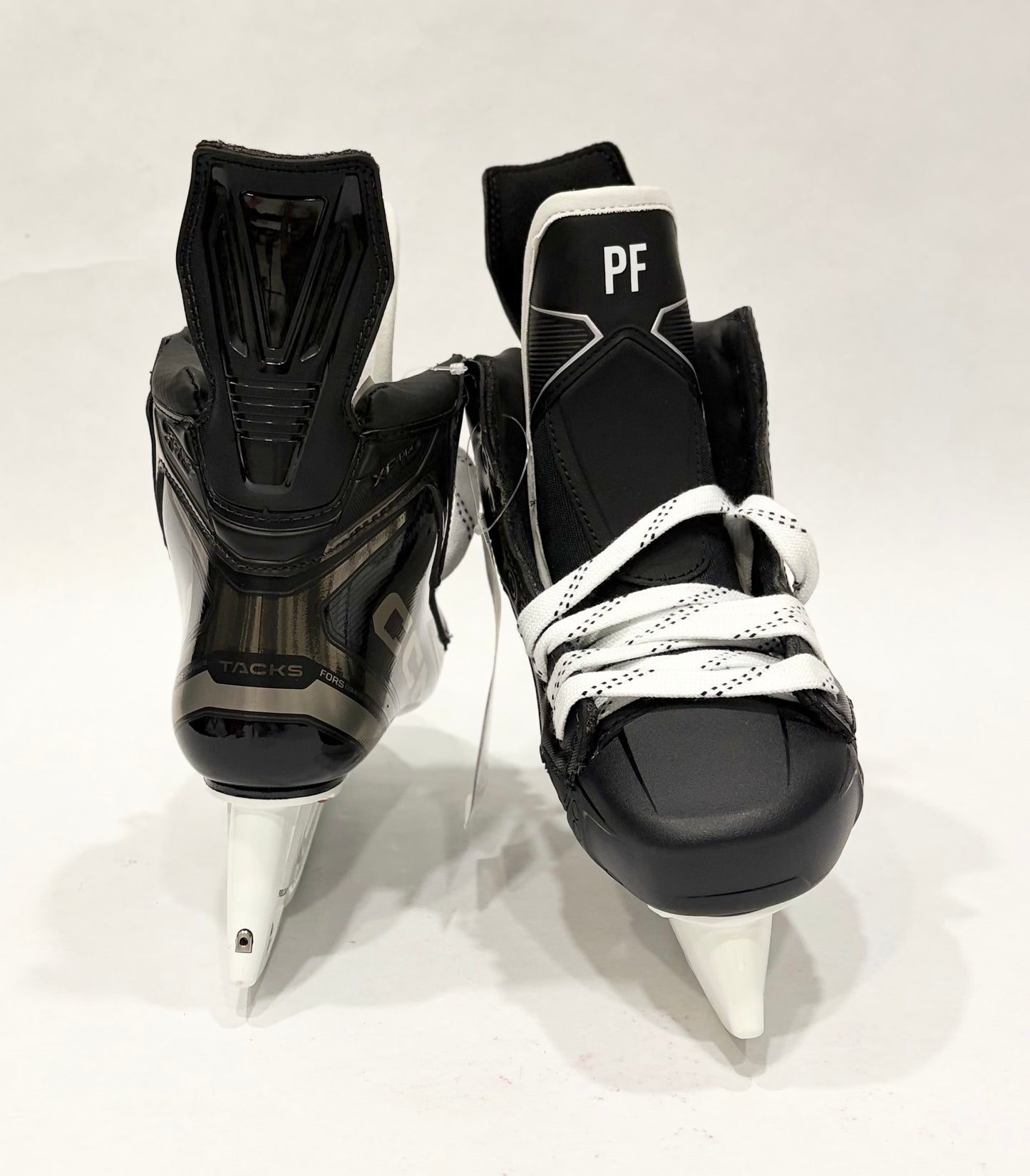 CCM Tacks XF Pro (Pro Stock) Skates - Size 8.75R (+ extra pair of CCM XS holders and footbeds)